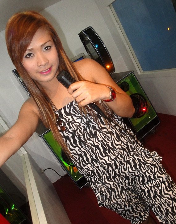 CharmingRobbie from Tasmania,Australia